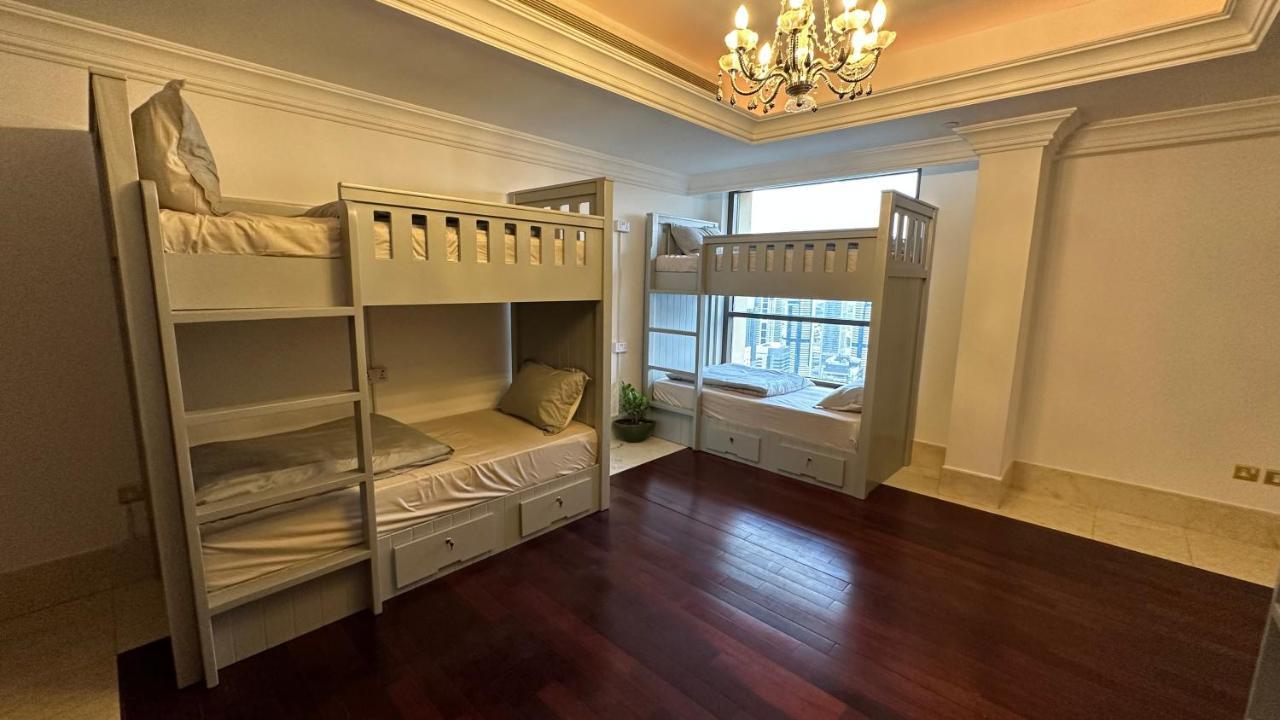 Neyar Beach Vibes - The Penthouse Hostel Дубай Екстериор снимка