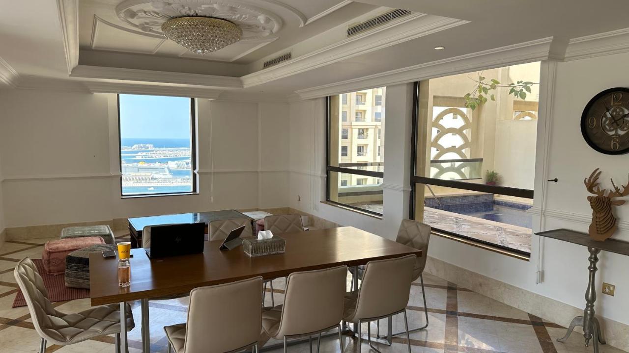 Neyar Beach Vibes - The Penthouse Hostel Дубай Екстериор снимка